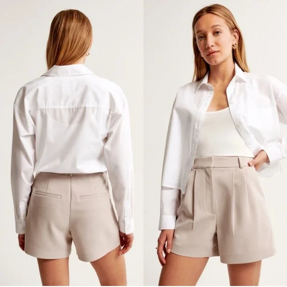Abercrombie & Fitch Sloane ultra High Rise Pleated Shorts in Light Taupe - Picture 2 of 9